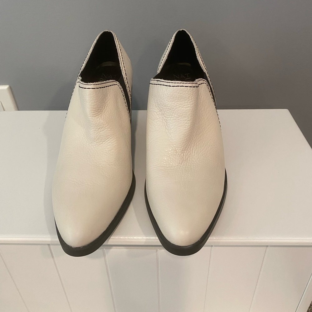 Naturalizer White Leather Ankle Boots